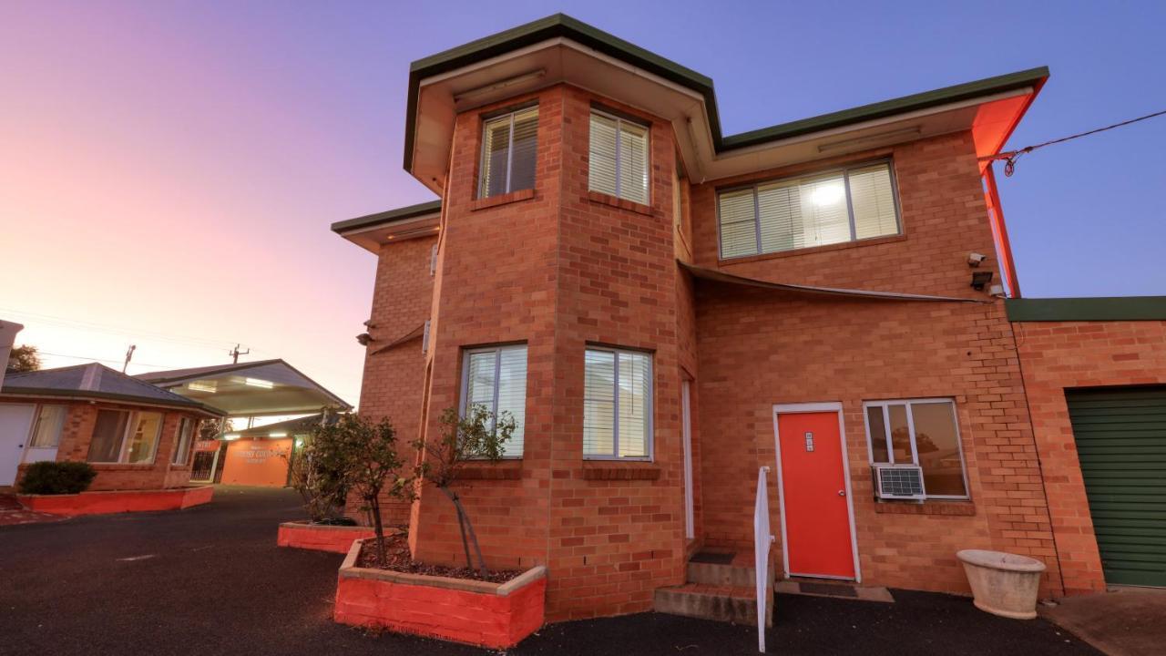 Across Country Motor Inn 达博 外观 照片